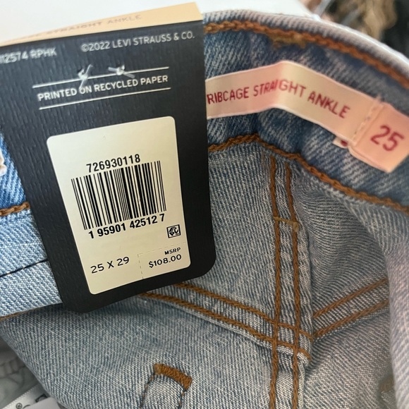 Levi’s Ribcage Straight ankle jeans NWT 25 - Picture 14 of 16